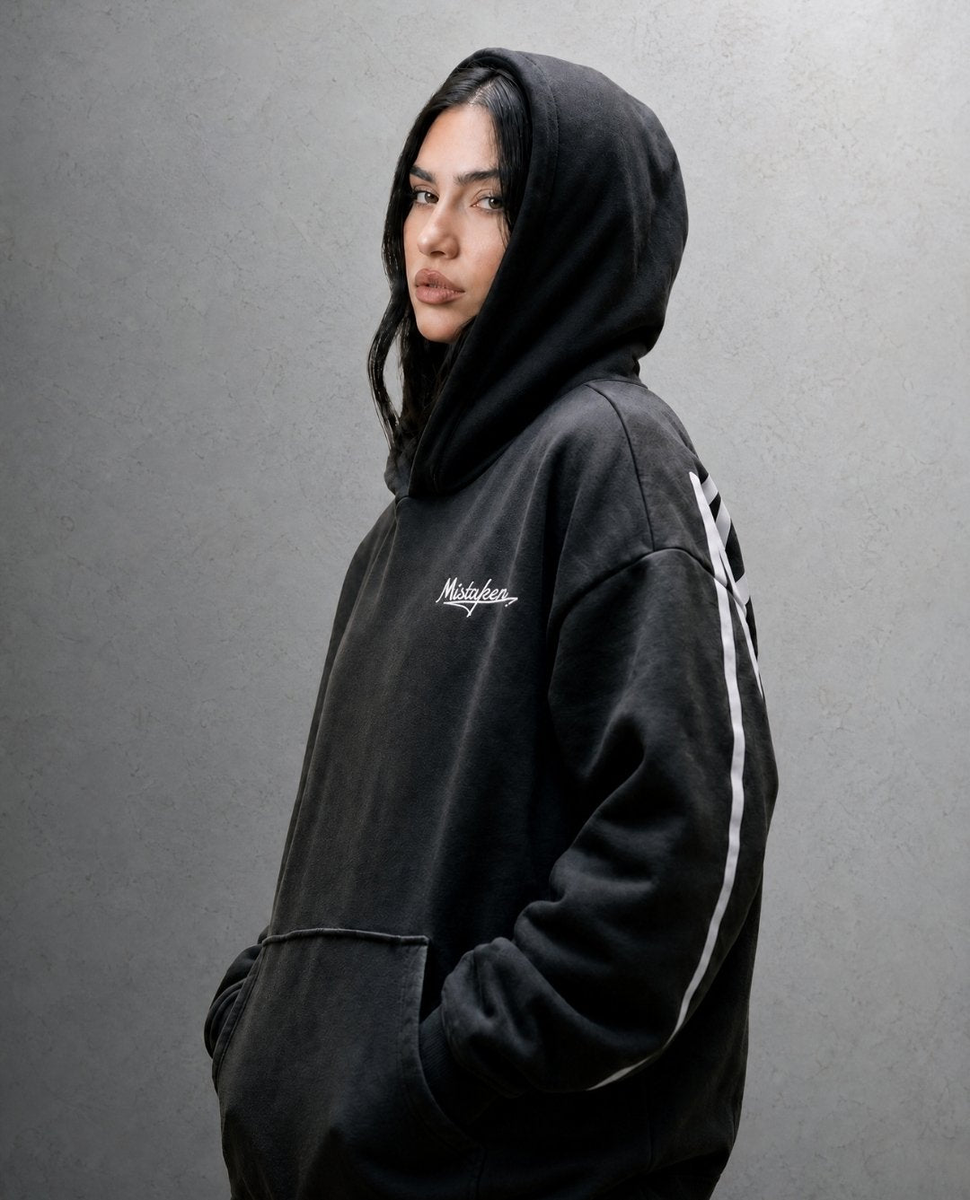 Grey // Hoodie